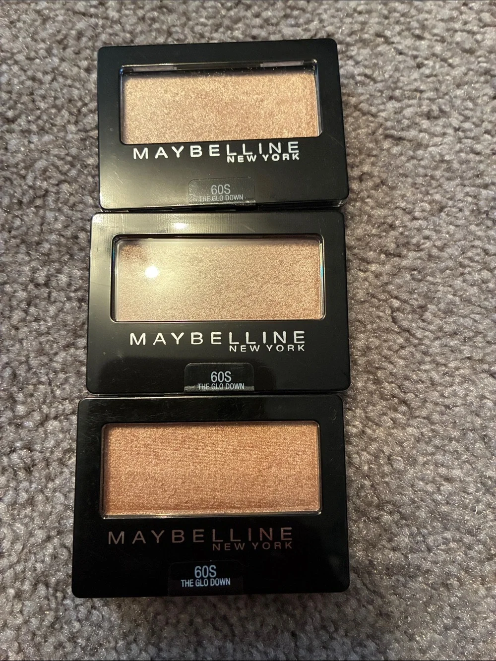Maybelline Single Eyeshadow - #60S The Glo Down